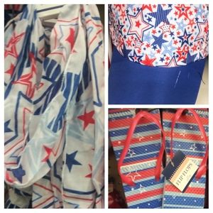 USA Flip flops 9/10, hat, scarf/Beach wrap